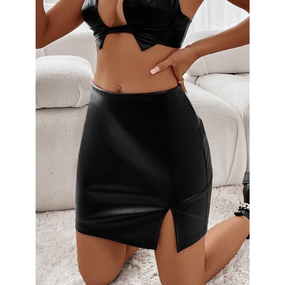 High Waist Split Hem vegan Leather mini Skirt - Picture 3 of 5